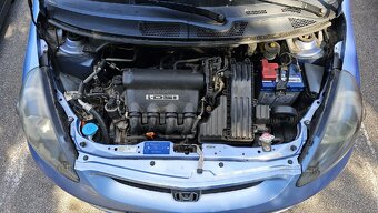 Prodám Honda Jazz II 1.3 i-DSI 2004 benzín - 14