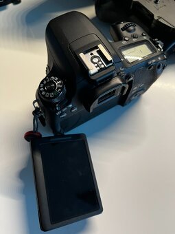 Canon EOS 77D + Příslušenství - 14