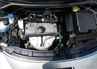 Peugeot 207 1,4 54 kW KLIMA Serviska benzín - 14