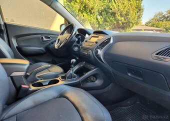 Hyundai ix35 1.6-NOVÁ SPOJKA-ZACHOVALÝ VŮZ - 14