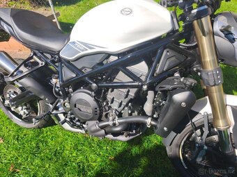 Benelli 752S(2020) TOP stav, mnoho doplňků - 14