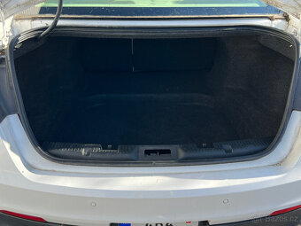 Ford Taurus 3.5V6, benzín, 2015, 1.majitel - 14