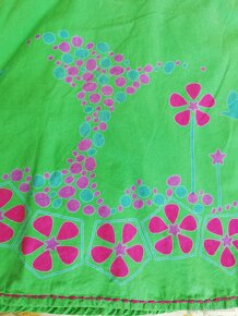 Velmi ženská živě zelená bavlněná dámská sukně s květy, M/L - 14