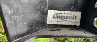 Ford Transit Tourneo Custom 2023 - predni naraznik mrizka - 14