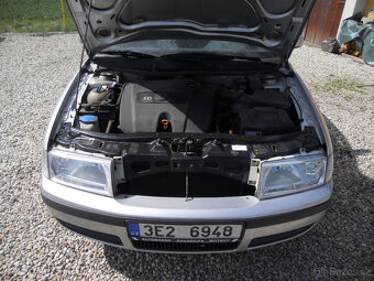 Škoda Octavia 1.6MPi 75Kw Tour - 14