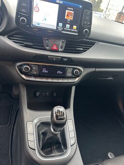 Hyundai i30,  Kombi 1,4 T-GDI - Go (103 Kw) - 14
