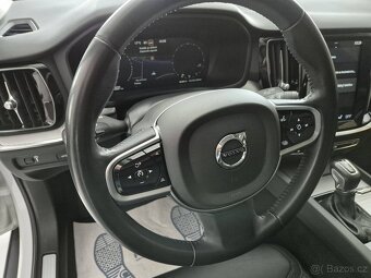 Volvo V60 2,0 D4 AWD Cross Country PLUS - 14