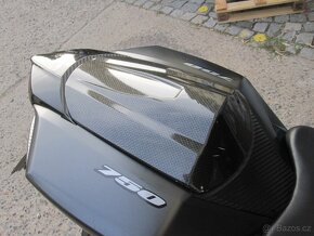 Suzuki GSX - R 750 - 14