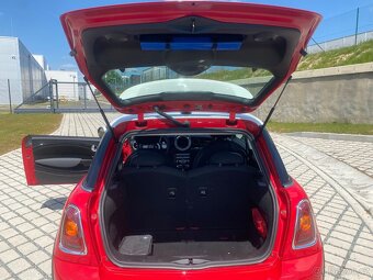 MINI COOPER S  128KW AUTOMAT-NAJETO POUZE 18tis.km TOP STAV - 14
