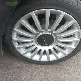 Prodam Fiat 500 Lounge 1,2 i Panorama / 135500 Km serviska - 14
