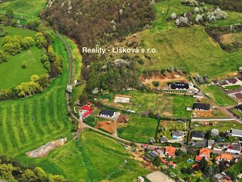 Prodej stavební parcely se základovou deskou a lesem  ve Rty - 14