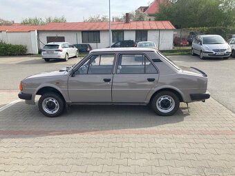 Škoda 120L s přívěsným vozíkem Sport Jacht - 14