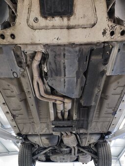 BMW e46 330d 135 kw manuál ( TOP STAV ) - 14