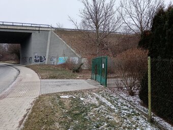 Zahrada s chatou, Otrokovice sad Míru štěrkoviště - 14