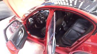1:18 bmw M3 - 14