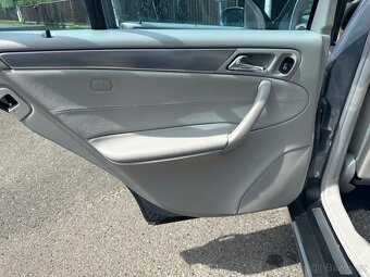 MERCEDES C 280 COMBI W 203 170 kW RV 2006 AVANGARDE - 14