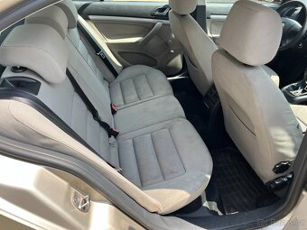 Škoda Octavia 1.9 TDI 77KW, Servisní kniha - 14