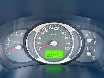 HYUNDAI TUCSON 2.0 CRDi 4x4, KLIMA, původ ČR, nová STK - 14