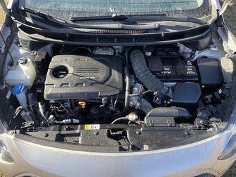 Hyundai i30 1.6 CRDi - 14
