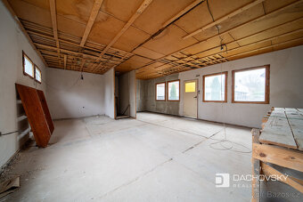 Prodej rodinného domu 250 m², pozemek 1424 m², Lukavice - 14