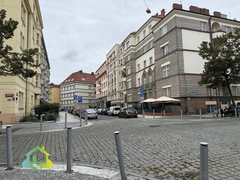 Prodej prostorného bytu 3+1 (111 m²) v historickém domě, Pra - 14