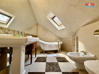 Prodej historického objektu, 950 m², Štramberk, ul. Náměstí - 14