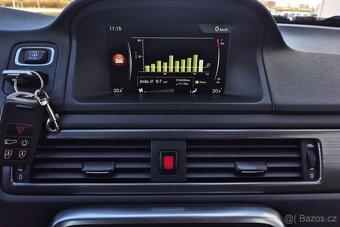 VOLVO XC70 2.4D 133KW 5 VÁLEC 1 MAJITEL AUTOMAT 4x4 XENON - 14