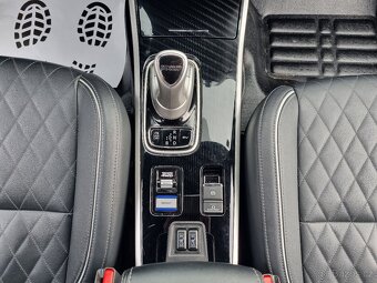 Mitsubishi Outlander, 2.4 PHEV 4x4 odpočet DPH - 14