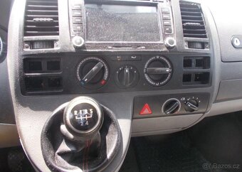 Volkswagen Caravelle 1,9 TDI 9místné+ sada kol nafta manuál - 14