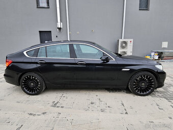 BMW 550i GT – V8, INDIVIDUAL, LASER SVĚTLA, MAX VÝBAVA - 14