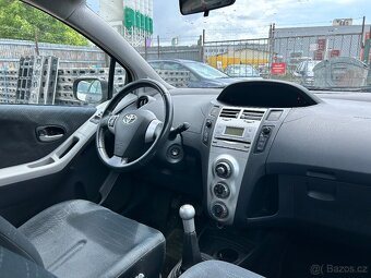 Toyota Yaris - 14