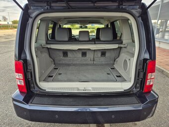 JEEP CHEROKEE 2.8CRD 130KW 1 MAJITEL 4x4 LIMITED BEZ KOROZE - 14