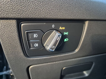 Volkswagen Passat  R-LINE 2.0 TDI  110 kW  DSG TZ - 14
