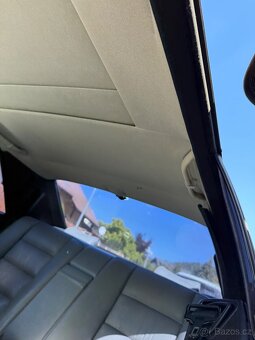 Mercedes-Benz C124 Coupé - 14