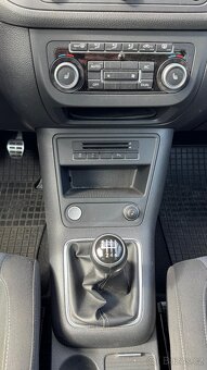 VW Golf Plus 1.2 TSi Style 77kW (top výbava) - 14