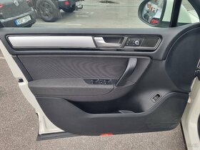 ⭐Volkswagen Touareg 3.0TDI/180KW/4X4/2011/AT⭐ - 14