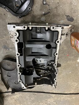 Renault Trafic díly motoru rok výroby 2020 - 14