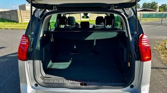 PEUGEOT 5008 2.0 HDi 7míst - 14