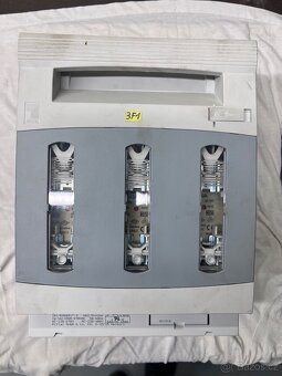 Díly elektro-jističe,startéry,trafa,atd. - 14