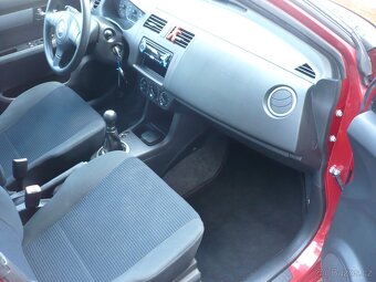 Suzuki   Swift  1.3 i - 14