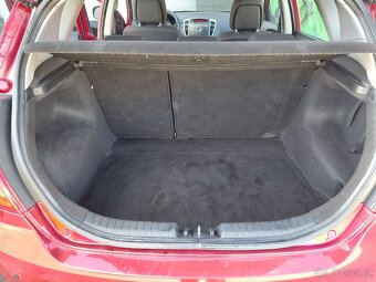 Kia Cee´d 1.4i 16V 66kW 180 000km- GARANCE, TOP CENA, PĚKNÁ - 14