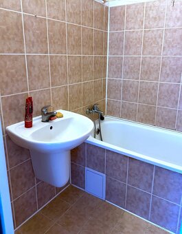 Prodej 3+1 OV - Poruba, ul. J. Ziky, 81 m2, balkon. Dohoda - 14