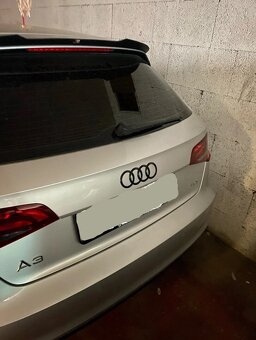 AUDI - Čierne lesklé znaky - 14