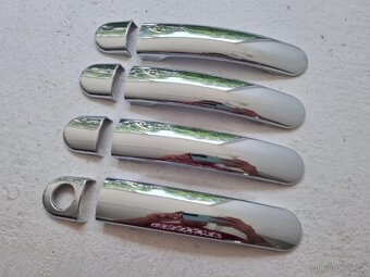 ČIERNE / KARBONOVE / CHROMOVE klučky pre VW GROUP - 14