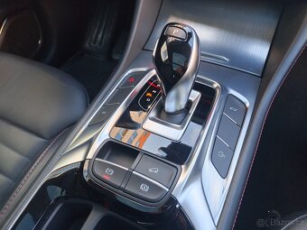 MG EHS PHEV Luxury 1.5 119kW AUT. 84tkm - záruka Autodraft - 14