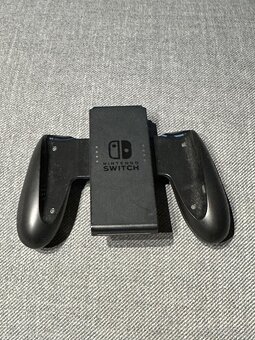 Nintendo Switch + 7 her + 2 ovladače JoyCon - 14