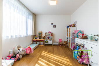 Prodej rodinného domu 182 m2, pozemek 1079 m2 - 14