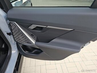 BMW Řada 5, 550e xDrive - 14