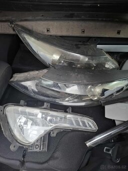 Kia Sportage 1.6 GDi 99kW rok 2012 - nájezd 117 xxx km - 14