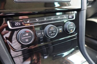 Volkswagen Golf 7 Variant Highline 1.4 TSI 90 kw, DSG, Xenon - 14